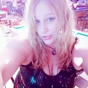 Meet your Posher, Christie